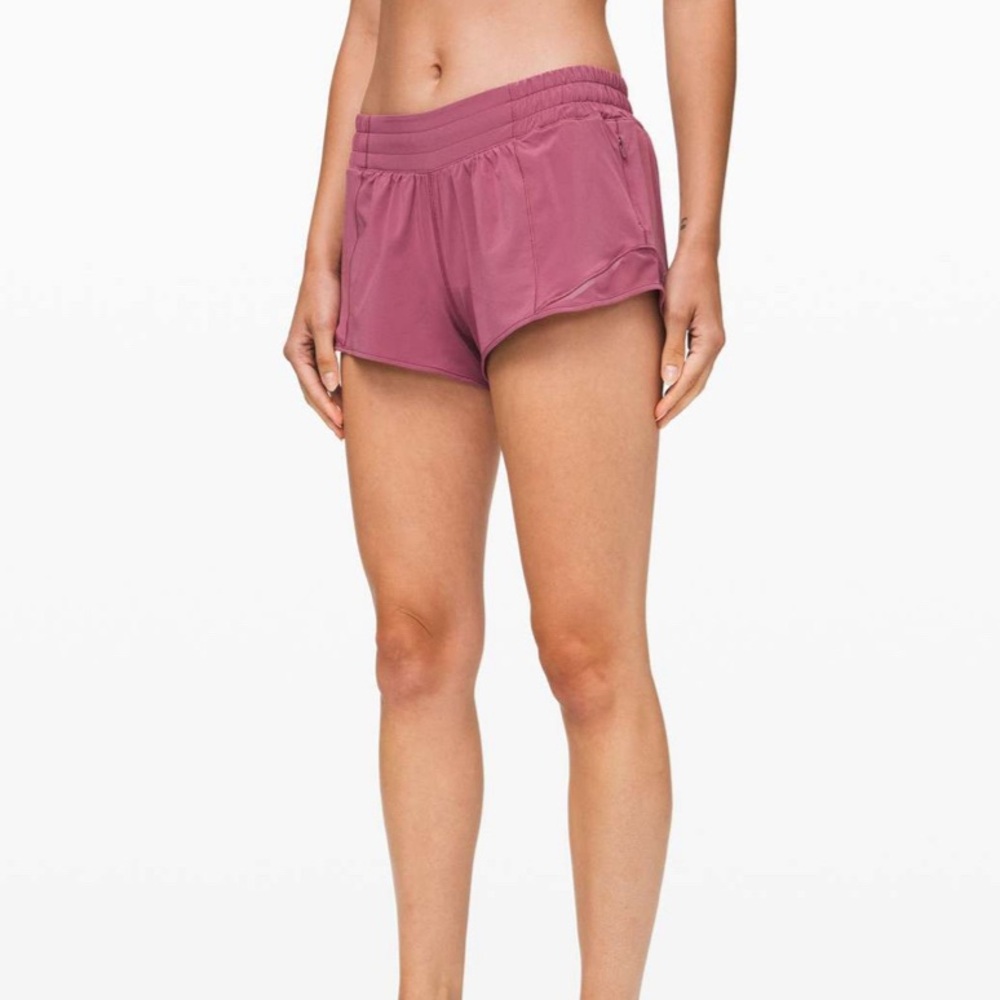 PLUMFUL Lululemon Hotty Hot Shorts 2.5” || size 6